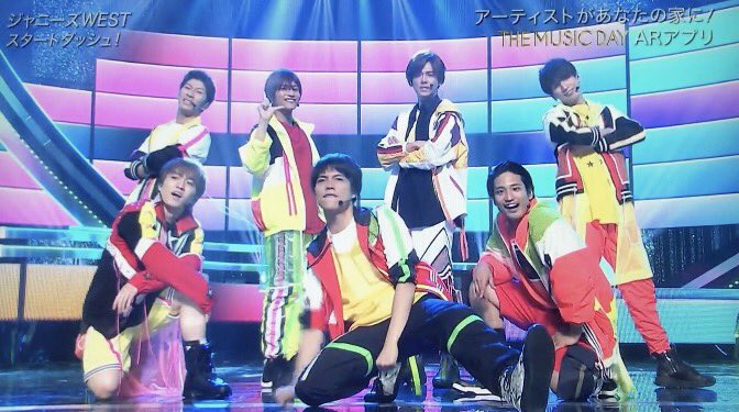 oh_mychan's tweet photo. まって、レコメンの彦星になってリスナーの願いを叶える企画で、「音楽番組でレコメンリスナーにだけわかるポーズしてください！」に対して、「じゃあ次の七夕にレコメンっぽく、片手で『レ』作る！」って言ってた淳太くん本当にレコメンポーズしてるんだけど😹✨ https://t.co/LSZjsFBqzX