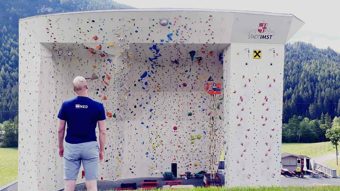 FBenedictus's tweet photo. Tactical update: I'm climbing six routes in the next 2 days; there are six people in my category. (4 of those are a challenge, 1 I don't know yet, and the sixth is myself... I really want to beat that last one!). My first climb is at 14.00

Cross your fingers for me! https://t.co/ZRIAsufVn4