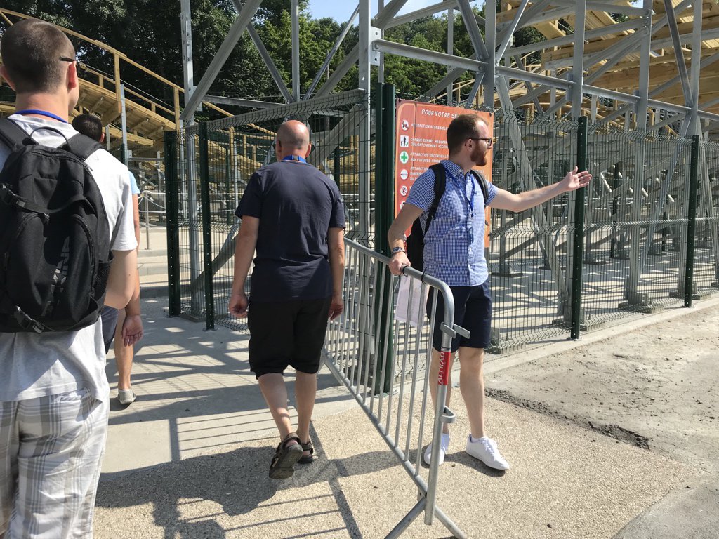 ParcsPassion's tweet photo. Assemblée générale sur la thème de Burger Quiz rondement menée, le Conseil d’administration #ParcsPassion est renouvelé pour deux ans. Direction #WoodExpress @ParcSaintPaul60 pour les premiers tours de la journée 👍🏼👍🏼👍🏼 https://t.co/qzz0J6djN4
