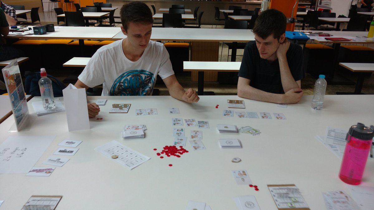 FastFeudGame's tweet image. Big thanks to these guys for #playtesting #FastFeud @sharpproject! Feedback like "fun" and "enjoyable" is what makes me want to design #Boardgames.