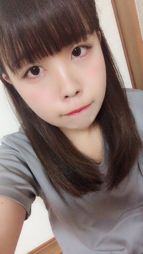 LISA×RISA破壊系異端児ガール on Twitter &quot;前髪を失ってしまったwith部屋着 異端児写真供養部…