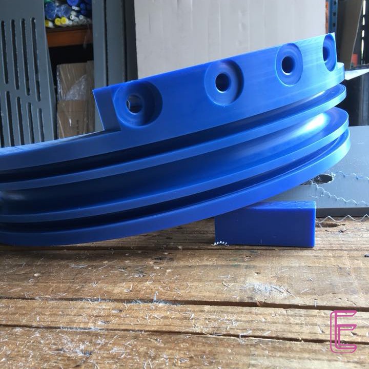 EuroshoreSB's tweet photo. https://t.co/CrX2iBEmTE Cast nylon cable holder for the electrical industry 🔌

#castnylon #mc901 #monocast #electricalandelectronic #malaysiaengineer https://t.co/OPz0wA7ocK