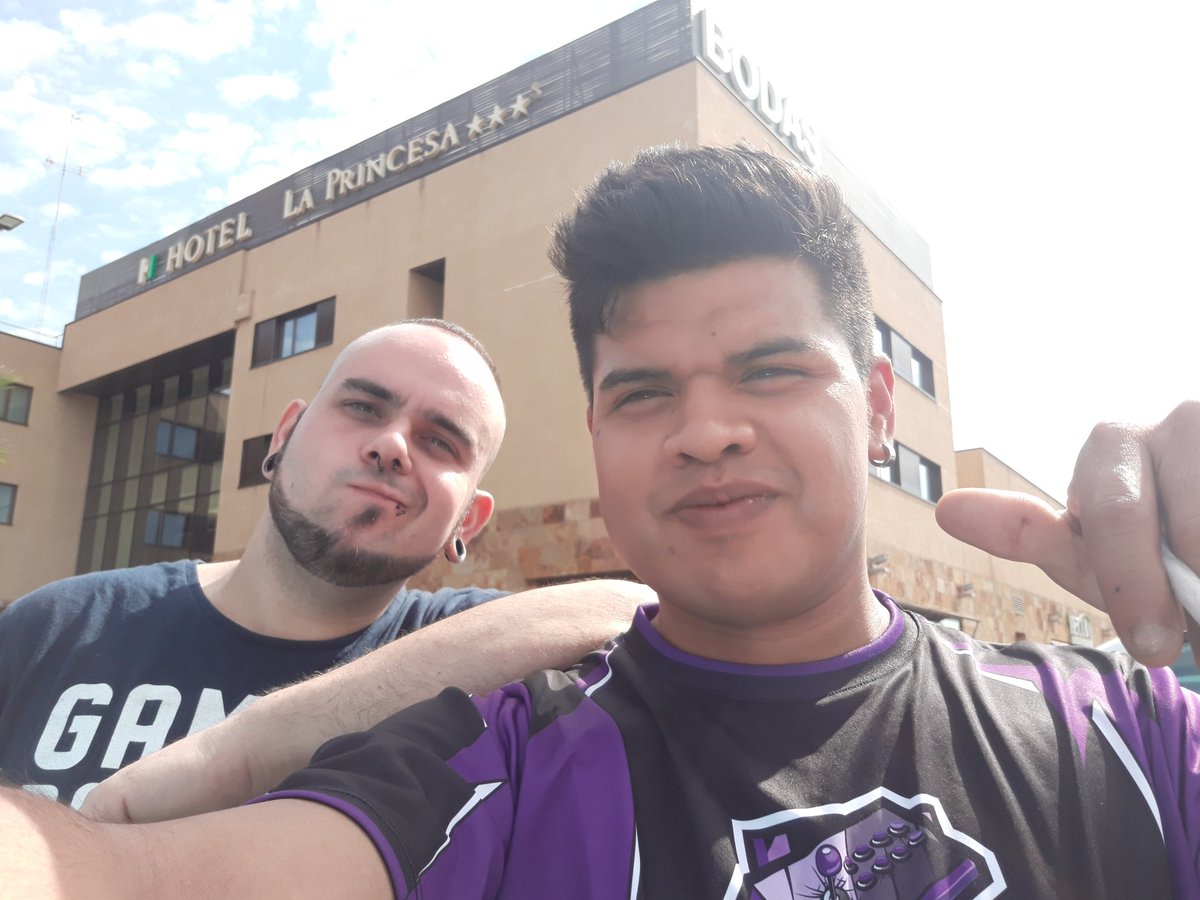 xocohard tweet media