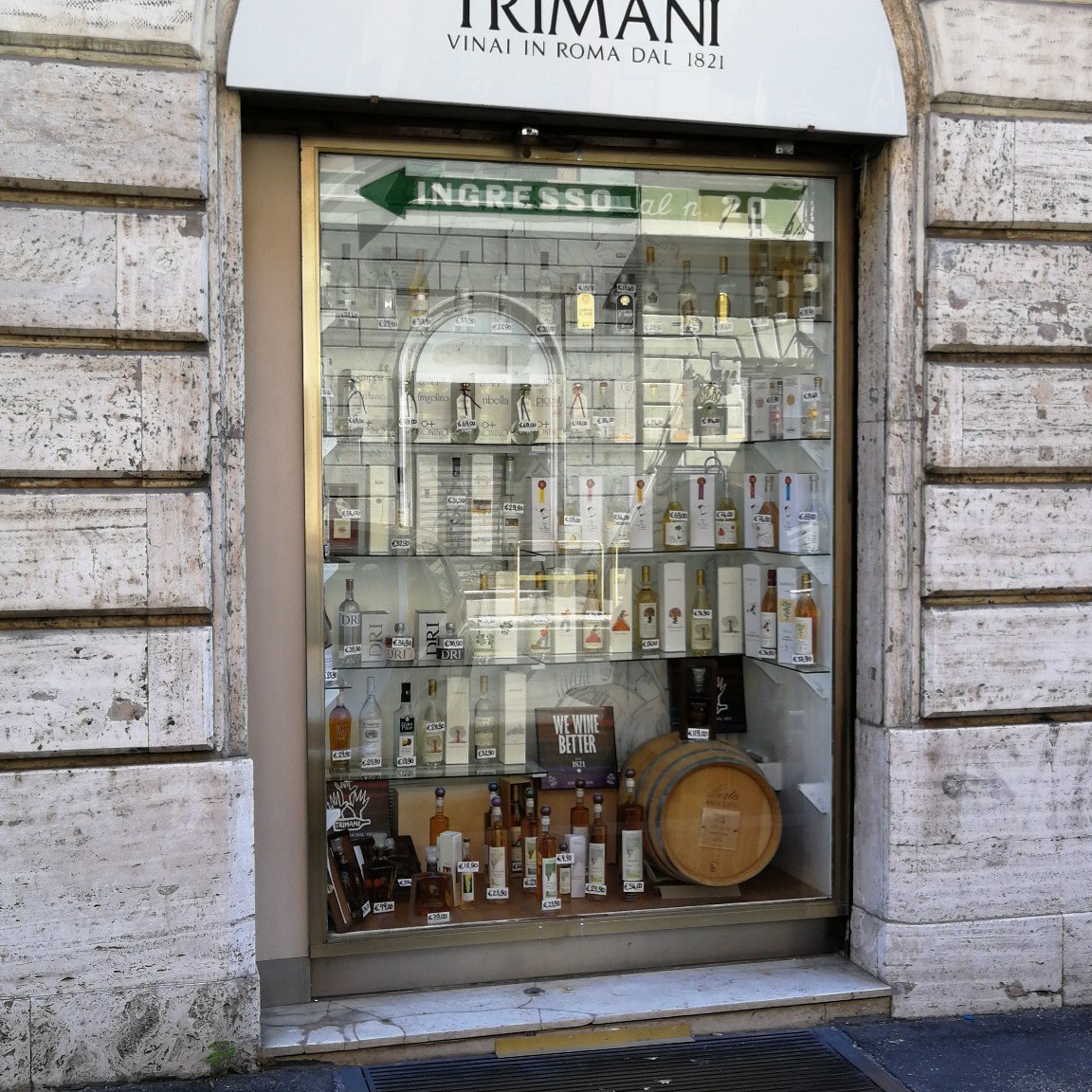 FTrimani's tweet photo. Nuove vetrine #grappa #gaja #nonino #marolo #levi #berta #wewinebetter #trimaninotizie #carlatrimani#trimaniconsiglia #wewinebar https://t.co/J74yIAXDlQ