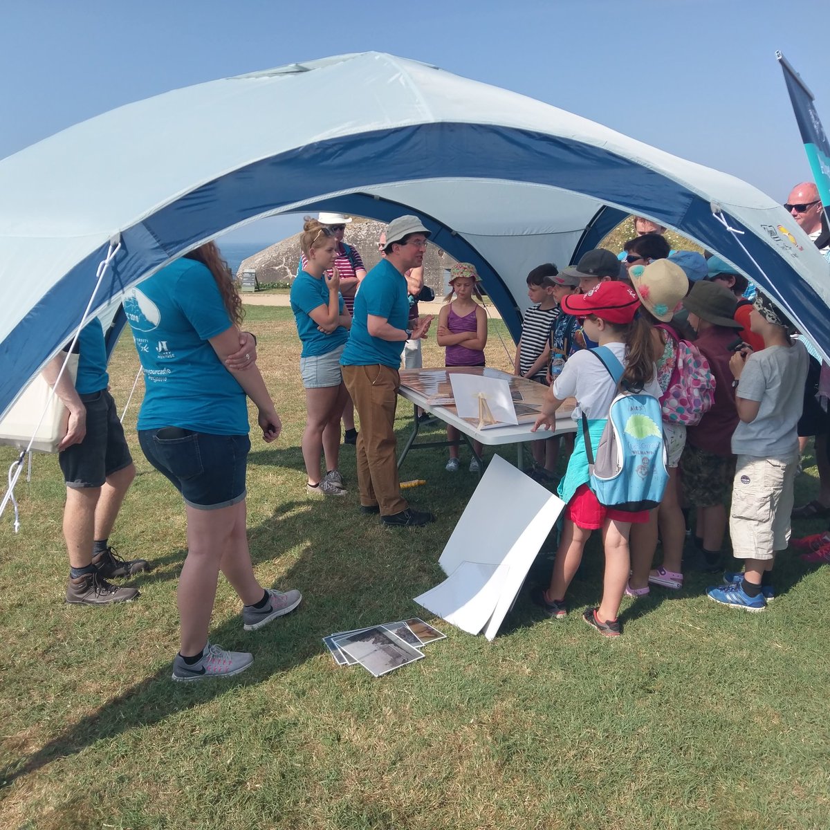 ECJProject's tweet photo. And our open day is off! We have the Jersey Young Archaeologists Club on site first thing. Here Matt is giving them an introduction to how we use archival research!
#loveyourcastle #archaeology #ecjp2018 https://t.co/4nZHnCMUVM