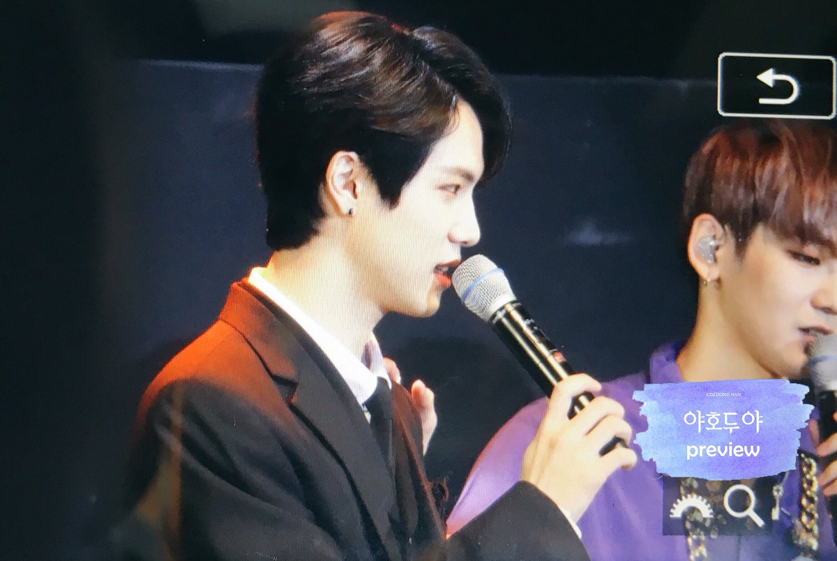 yahoduya's tweet photo. 180707 켄균팅 프리뷰
#김동한 #JBJ #kimdonghan KDH_official 

동한아 니가 왜 거기서 나와...?
깜짝 등장이라 더 좋아ㅠㅠㅠㅠㅠㅠ https://t.co/53S1IoIX4I