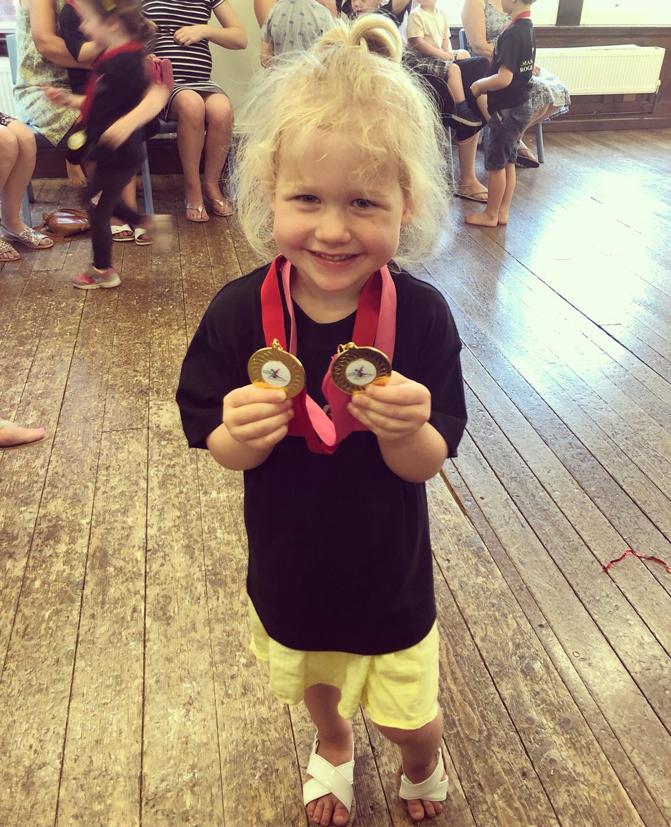 stephb1986's tweet photo. So today was watch week for Lilly at Ballet and Mini Movers dance school. Having been there only 3 weeks she was absolutely made up to not only receive one medal but two medals. #dancerinthemaking 💃🏼👯‍♀️ https://t.co/105eGieZPl