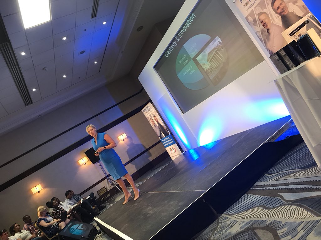 Jace_Jackz's tweet photo. Awesome property investing event hosted by former Olympic champions #teampips #properties https://t.co/xeDI0GS1tZ