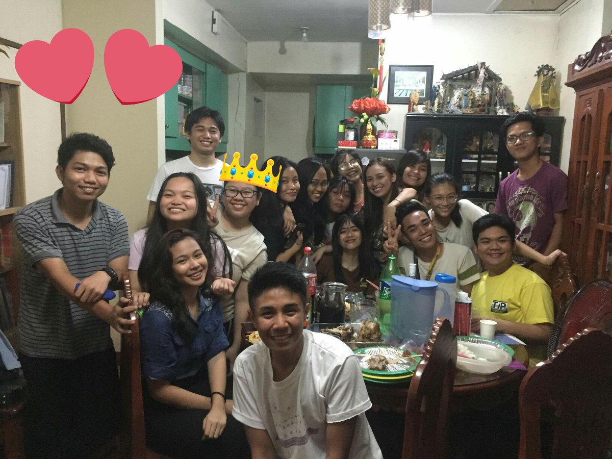 SubwaySERVERS's tweet photo. Friends are the family that we choose 💕 #TheQueenMother #MalinForever #Shiboliisnotdead https://t.co/QyrZKGCUpE
