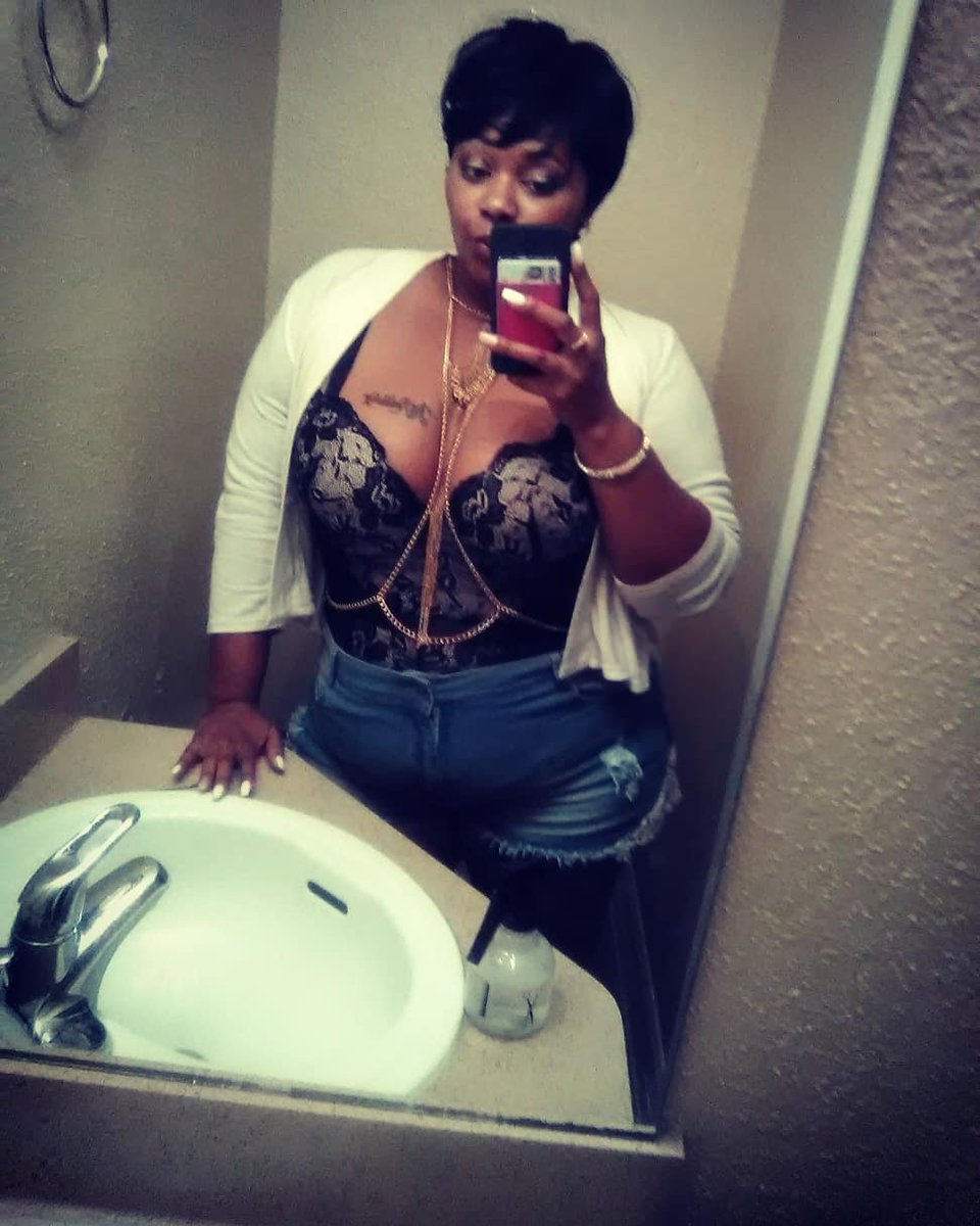 PinkLotusNina's tweet image. #30PlusTwitter Have a good morning 😘😘 #BlackTwitter