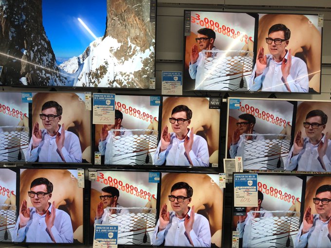 When you just want to buy a cable, and suddenly, 20 wild @hyperjinx appear: https://t.co/UnIeuReEEn<a href="/tag/music"class="tags"><span>#music</span></a><a href="/tag/protools"class="tags"><span>#protools</span></a><a href="/tag/avid"class="tags"><span>#avid</span></a>