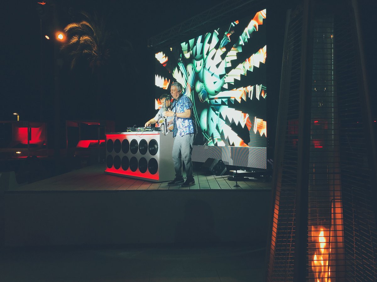 SolHouseCalvia's tweet photo. Magic nights 🌠 #solhouse #solwavehouse https://t.co/FGSi4s6o6p