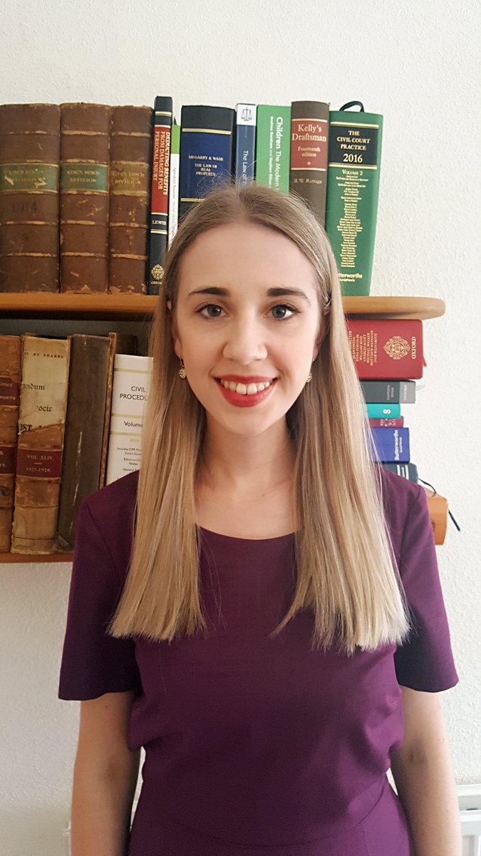 Croeso i Lois Griffiths LLB LLM sydd wedi ymuno a ni yn ein swyddfa yn Ninbych fel hyfforddai.  Mae Lois yn wreiddiol o Ddinbych ac wedi astudio'r Gyfraith ym Mhrifysgol Aberystwyth a Choleg Cyfraith Caer.