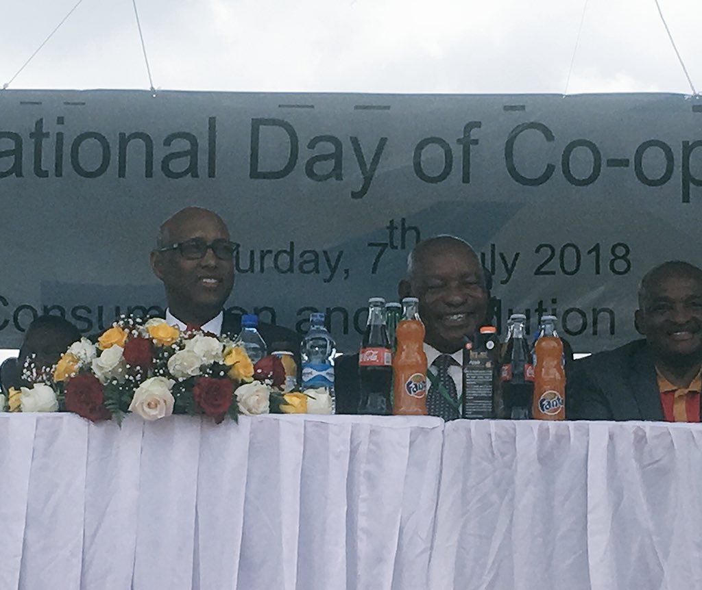 Trade_Kenya's tweet photo. CS Industry, Trade and Cooperatives Adan Mohamed wants Relevant Cooperative leaders to revive Kenya National Farmers Union for it to manage distribution of government subsidized fertilizer in the country. @Coopbankenya @IndustryKE @AdanMohamedCS @Kiptoock @CooperativesKe https://t.co/OPIAR5EGB2
