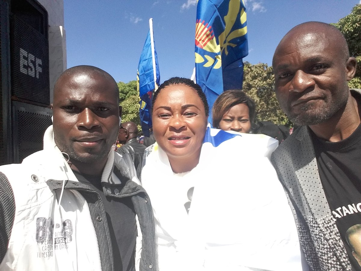 murex720's tweet photo. La dame de fer #ClotildeMutita haut cadre #UNADEF de l'honorable @mwandochris remet les candidatures entre les mains de Dieu avant son dépôt a la @cenirdc @Ensemble_MK est prêt pour des élections crédibles avec @moise_katumbi à la @Presidence_RDC du 23 Déc 2018 https://t.co/MWHiUpmD0y