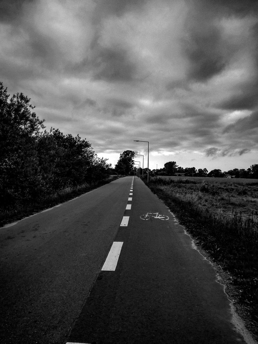 30km trip through woods, fields and on the roads on my beloved "black fury" cube hyde <a href="/cube_bikes/">Cube Bikes</a> #allblack #Poland