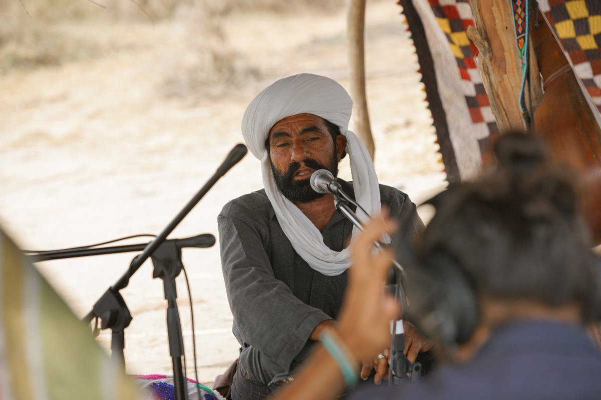sabooralii's tweet image. #CokeStudioExplorer
Highlighting the &quot;Nar Sur&quot;
#Naseebaya sang ny Manghal who belongs to the Balochistan.