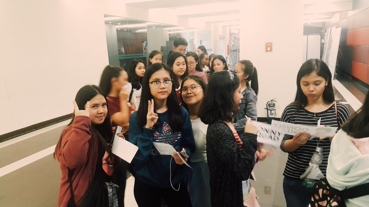 gianinamarieee's tweet photo. Never ending congratulations sa atin lahat Donny Squad Laguna Fam @DONNYSQUADLGN! 😍😘 Yung bawat scene ni donny puro hiyawan at tilian ang maririnig mo sobrang sayaaaaa😁! Till the next film ni Donny @donnypangilinan ayt?! 
@apangilinan @mommymaricel @DonnyEvents 
#WalwalWithDS https://t.co/30SGzTQDCt