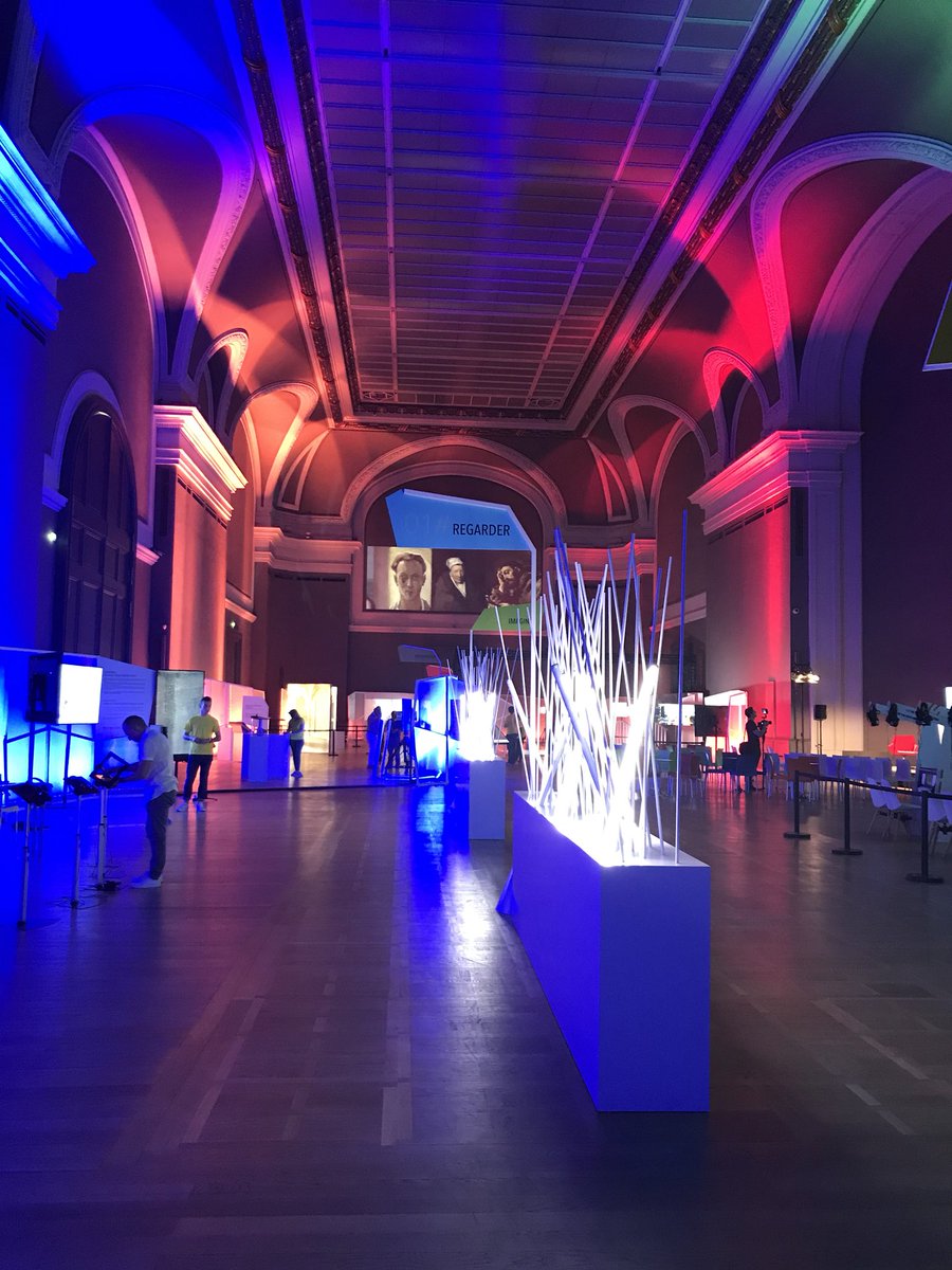 bazaille_ma's tweet photo. Art#connexion au Grand Palais jusqu’au 9 juillet. Exposition gratuite ouverte de 10h à 20h @PassagePieton #artconnexiongrandpalais https://t.co/tuE91iAwfw
