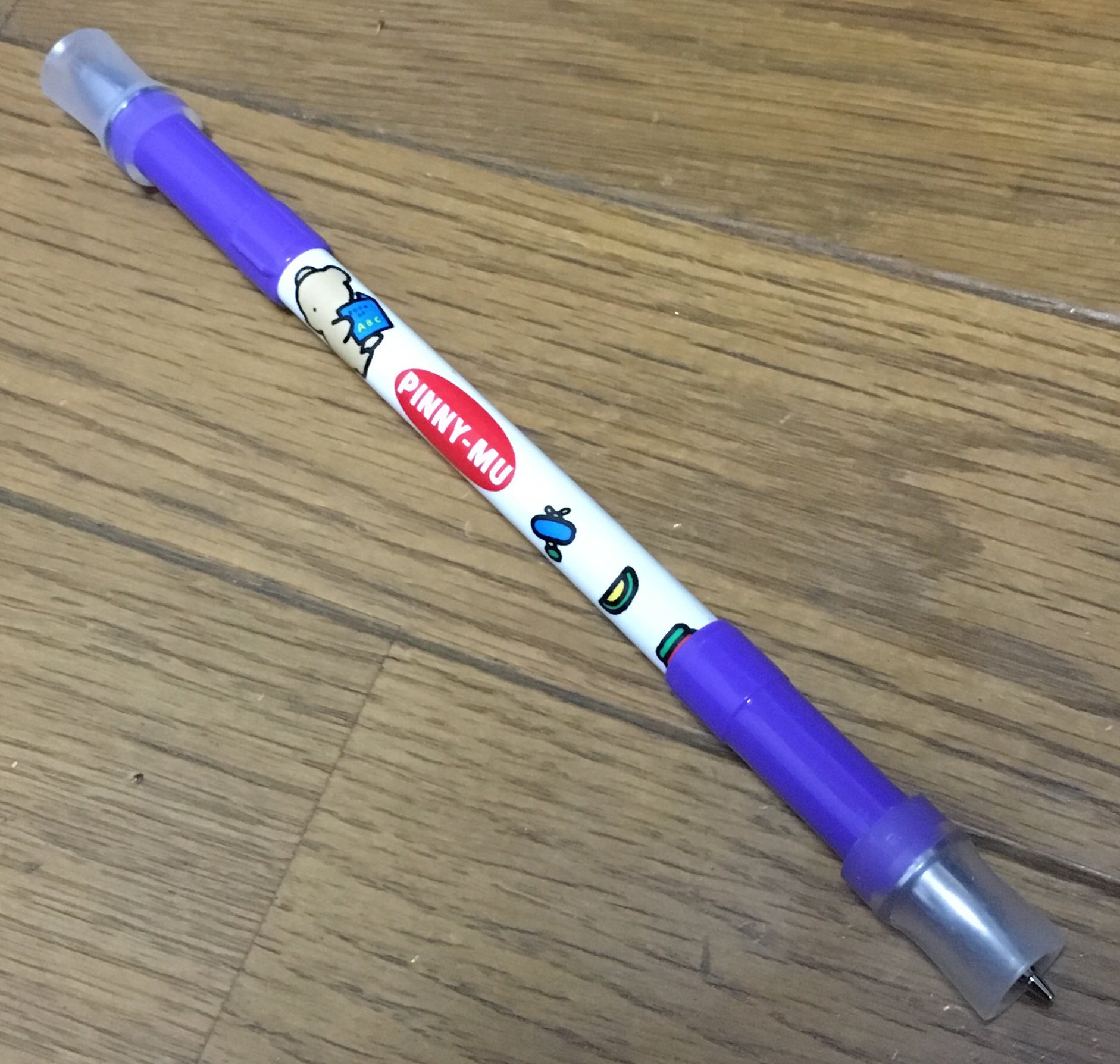 白軸スイカラ ペン回し