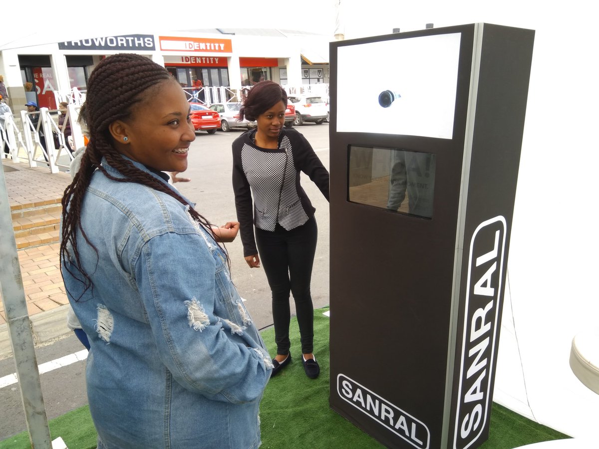 SANRAL_za's tweet photo. Come take selfies with your friends at our SANRAL Photo Booth. #BeyondRoads https://t.co/isab50lmVQ