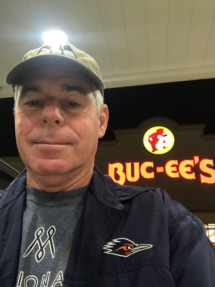 Can’t have a vacation without stopping at Buc-ees. On a weekend vacation in Roundrock/Austin. A little swimming and chess. #lobosummerselfie