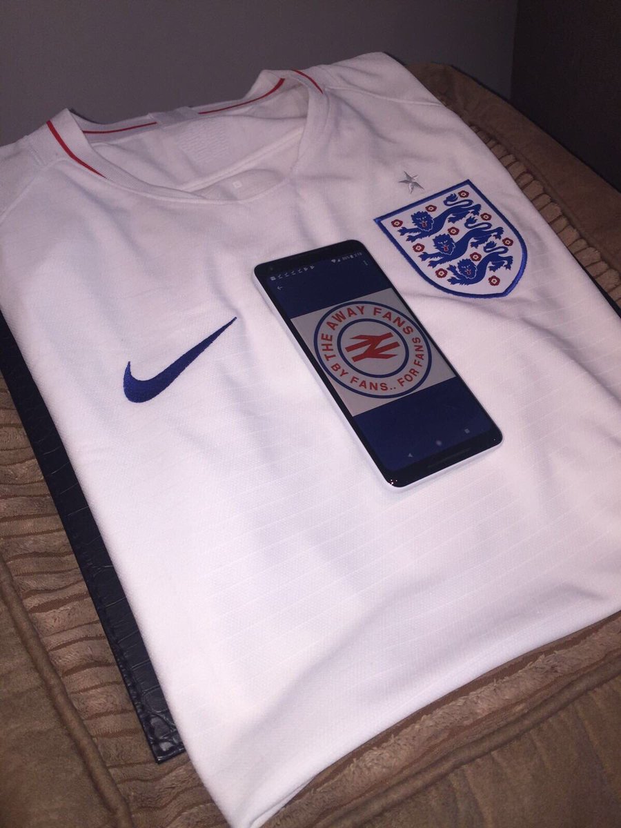 theawayfans's tweet image. If England qualify against Sweden today, il give away a brand New England shirt, simply RT &amp;amp; Follow to enter. COME ON ENGLAND 🏴󠁧󠁢󠁥󠁮󠁧󠁿