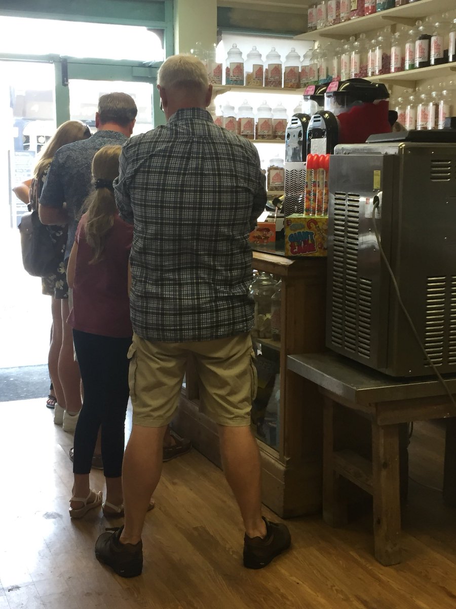 Queues <a href="/SugarShackWhits/">Sweet Shack</a> already today.....come and get your sweets in time for the big game! 👍 @Whitproduce <a href="/GeorgesMini/">George's mini market</a> <a href="/thebeachcafe_wh/">The Beach Cafe</a>