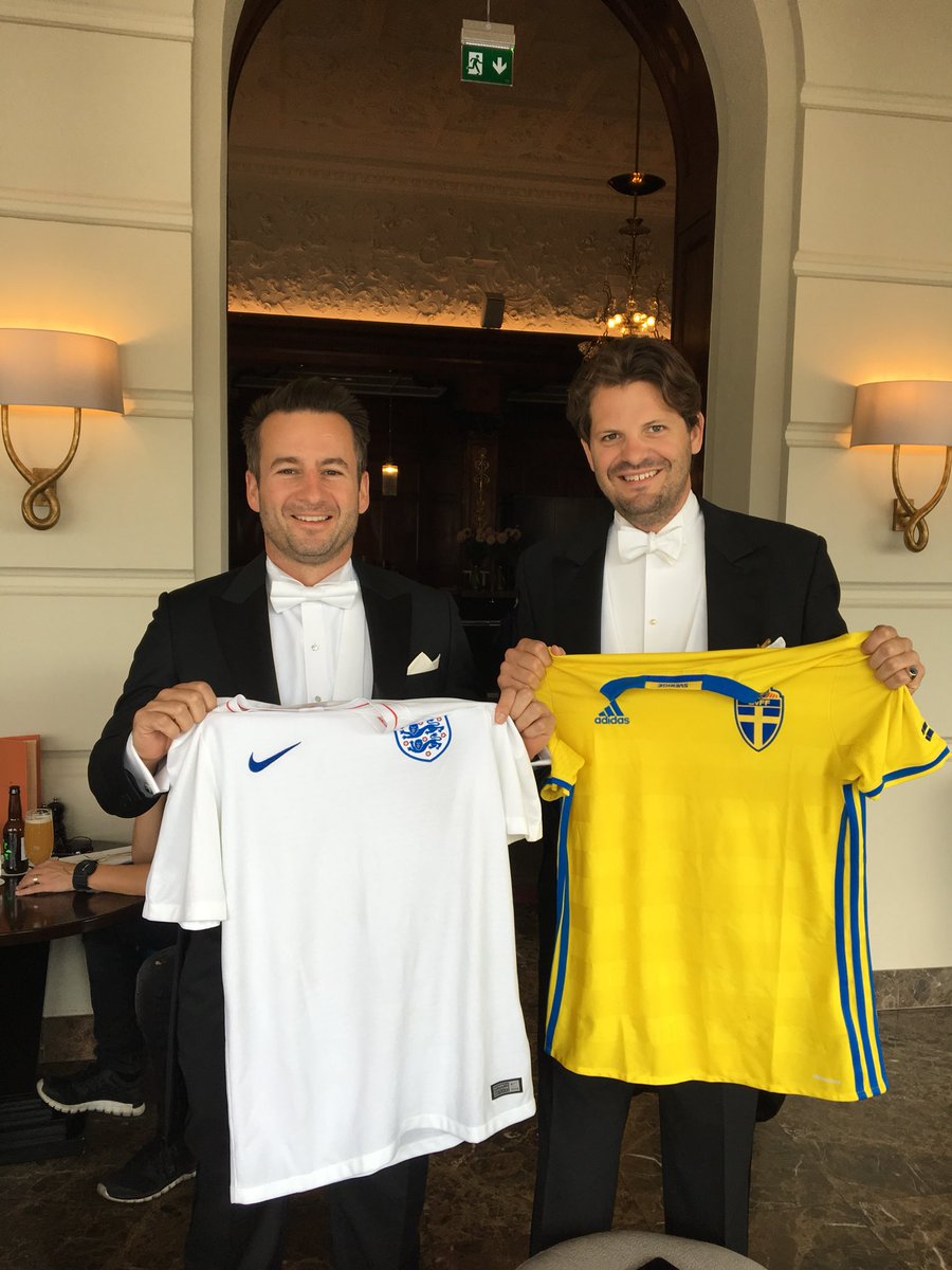 Seth Holmes tweet media