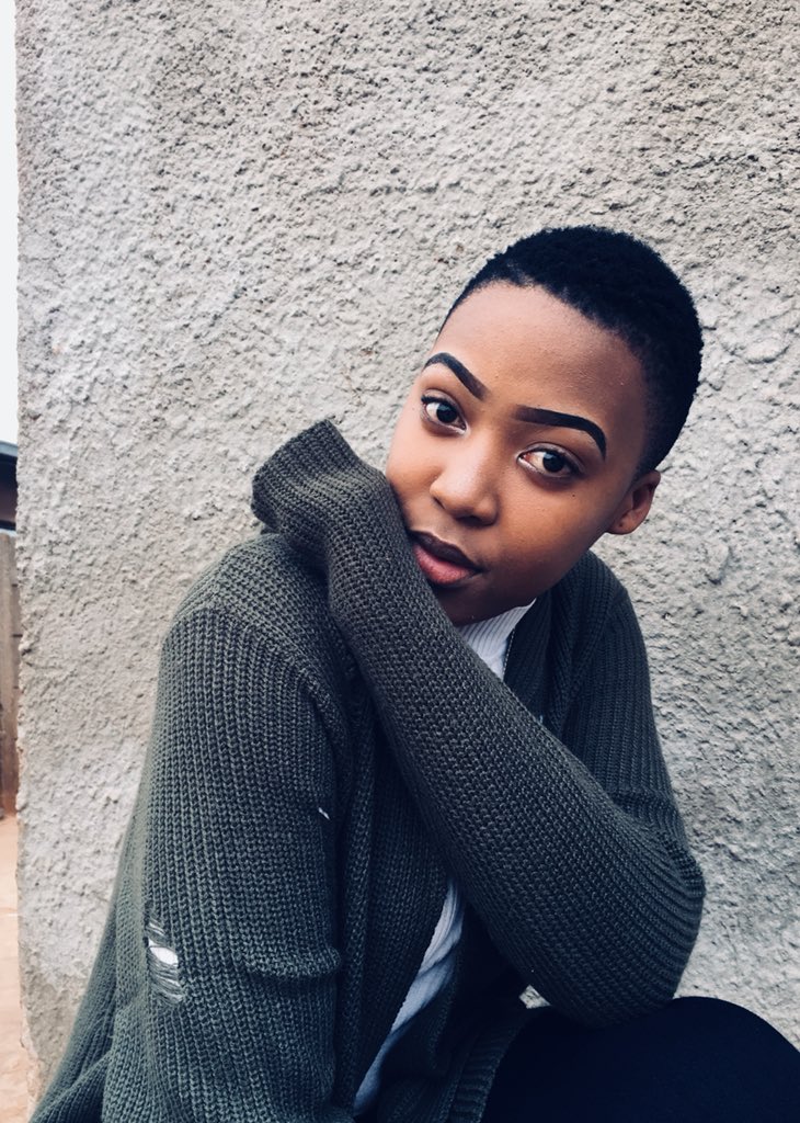 tarrbie's tweet image. Happy Saturday 💛