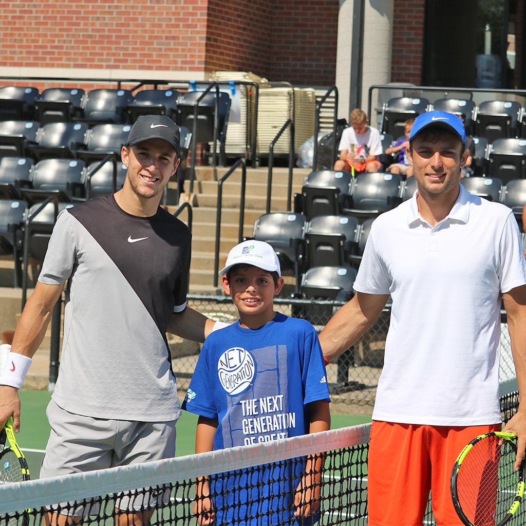 WichitaTennis's tweet photo. Semifinal ready. Andrew Harris vs. Aleksandar Vukic. For a spot in the finals.
#WTO2018 #USTAProCircuit #tennis #summer #wichita #instatennis #itf @usta #netgeneration #cointoss https://t.co/tATmMvUG7S