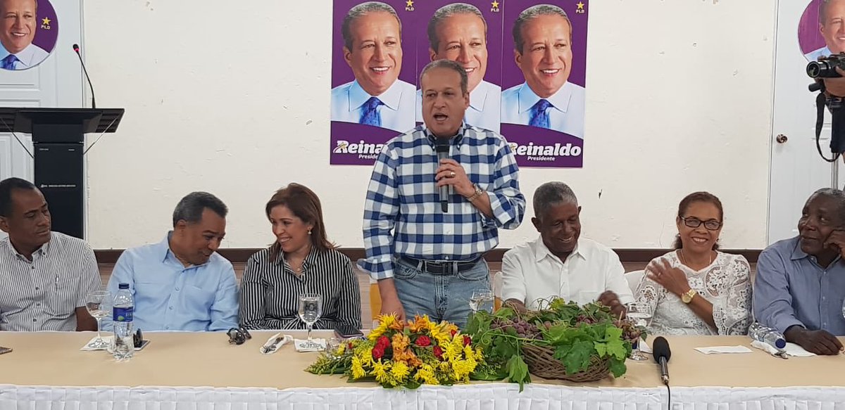 SandySavinon's tweet photo. Hoy el candidato presidencial @ReinaldoPared recorre Neiba, Prov. Bahoruco, capital de la uva en RD. Allá se desarrollarán diversos encuentros prometedores  con varios sectores del municipio . #ReinaldoenNeiba https://t.co/aLbo98W97W
