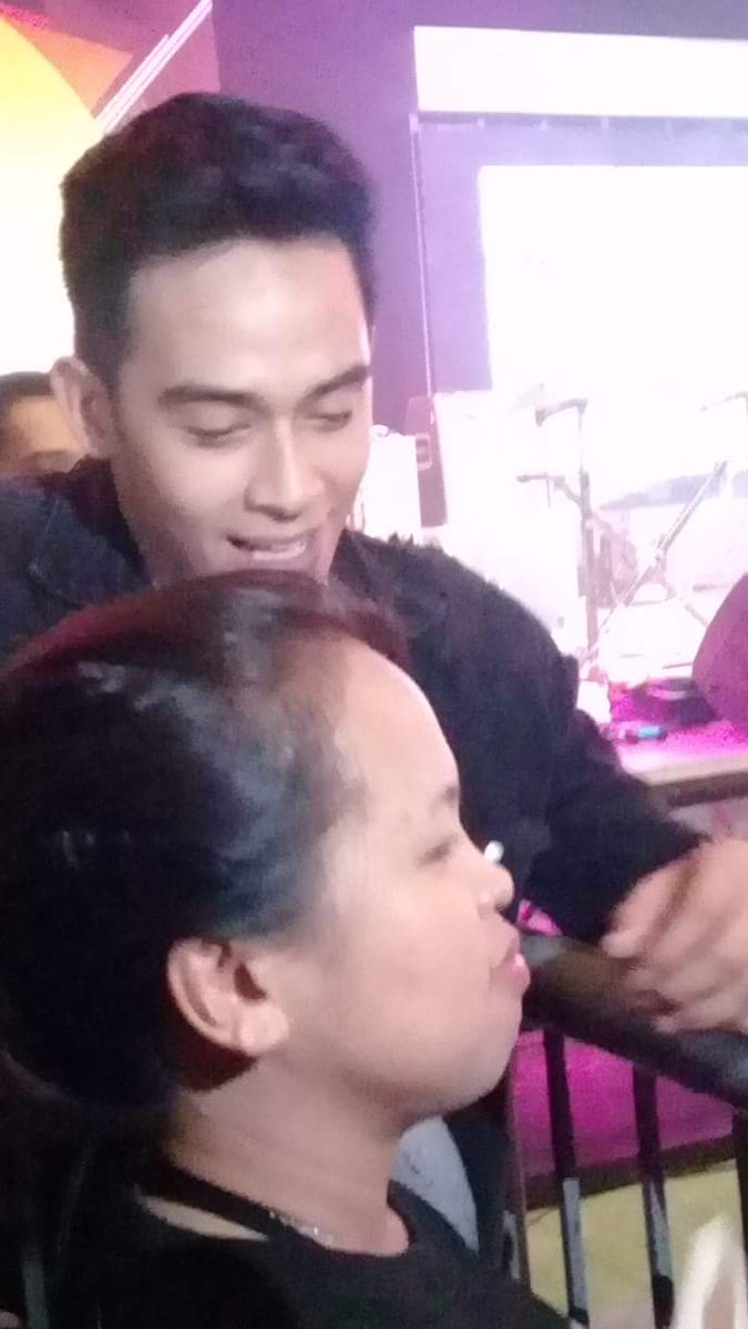 MarGoFshipGoals's tweet photo. Hindi man kayo palaging magksama o nagkakasama pero sa mga araw na mahalaga todo ang inyong suporta sa isat isa,
Supportive bestfriend as always @loyzagadiegs @TeresaLoyzaga @Purple_FranU 
#MarisGrandAlbumLaunch 
#MarisRacalStellar https://t.co/QJ7s61jYjD