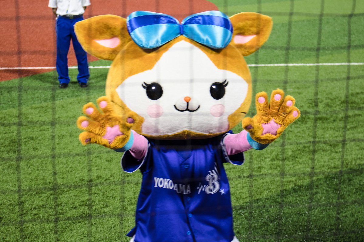 teenfuns uma Tanya