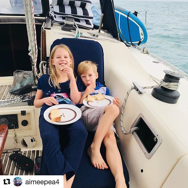 #Repost @aimeepea4 with @get_repost
・・・
Snacking and relaxing #sailingpeacocks #sailing_feature #sailinglife #aquavita #keppelbay #kidswhoexplore #jeanneauowners #sailingkids #sailers_of_ig ift.tt/2lYEBsv