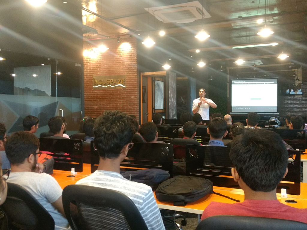 GyrixTechnoLabs's tweet photo. A few glimpse of #chatbot workshop by #includeClub! https://t.co/8yO6rGhQAb