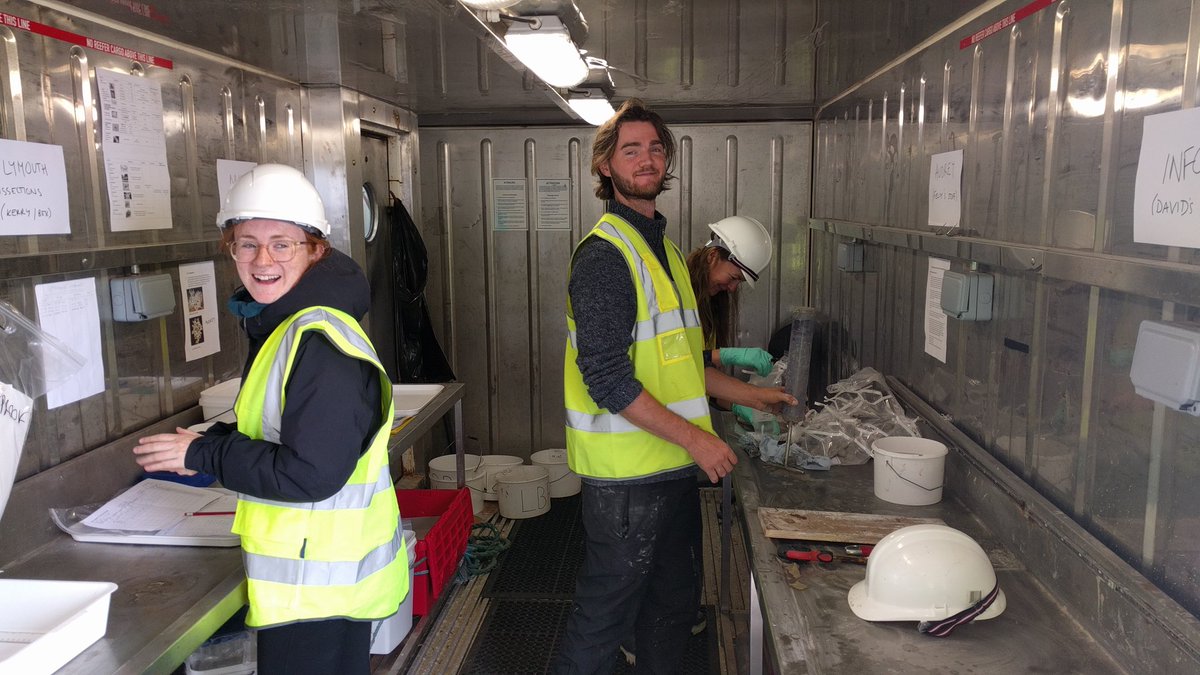 Action in the lab (a container) aboard #ILVGranuaile #SeaRover where we process biological and sediment samples to feed into taxonomy, biodiscovery, connectivity, microplastic, and geological research (if not more) (@poppy_keogh, @o_felim & Sinead @ work)