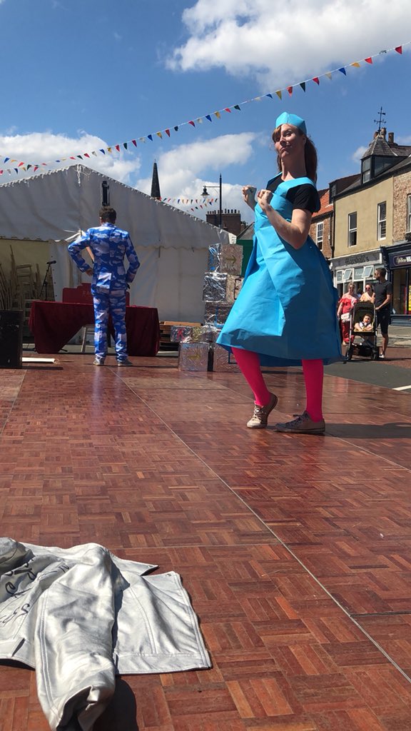 FullyBookedNow's tweet photo. ☀️Day 1 at @Mouth_Tyne_Fest ☀️

We had so much fun blasting off into space with you 🚀✨

Our next show is tomorrow at 12:30 ☺️

#mouthofthetynefestival #MOFT18 #MouthOfTheTyne #SpaceRebelPrincess https://t.co/IFftFYLV3t