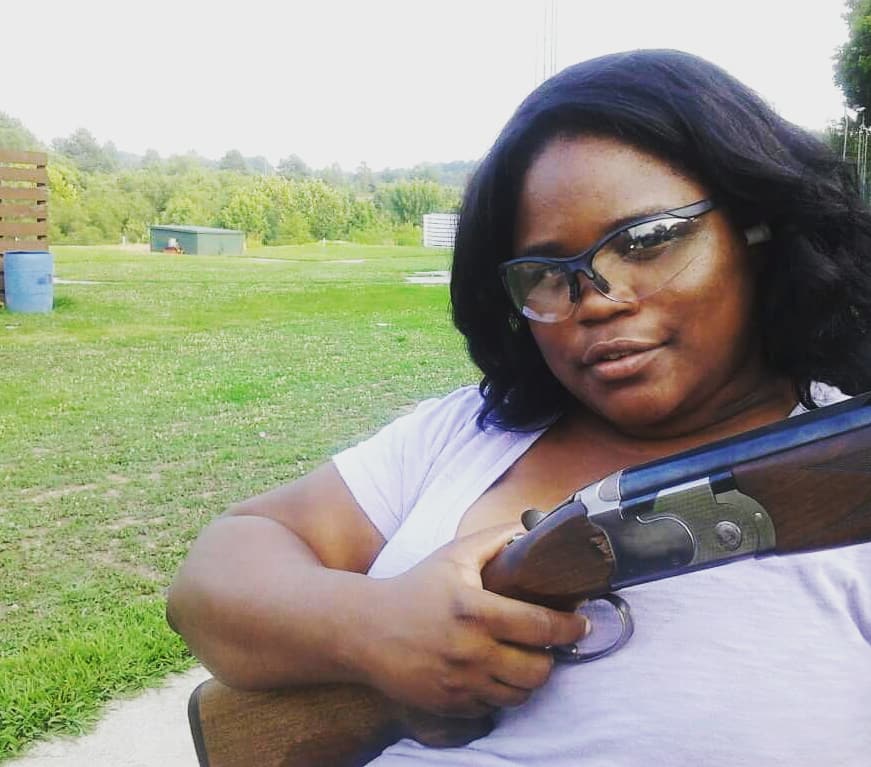 TheCandaceB's tweet photo. MEMORIES: Only in the South do you go on #GunRelated dates. I can't lie, it was so much fun.
.
I was such a good shot he instantly became a #GunControlSupporter. 😂😂😂
.
#GirlsWithGuns
#GunDate
#GunTotingLiberal 
#SkeetShooting https://t.co/PGfpGvKRdC