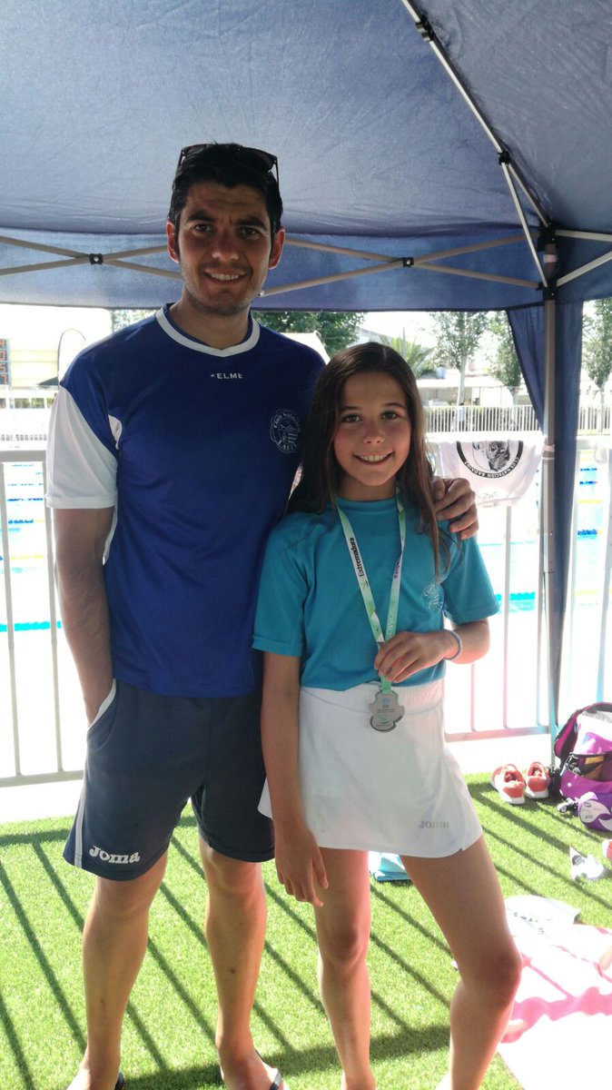 Club Natación Lares tweet media