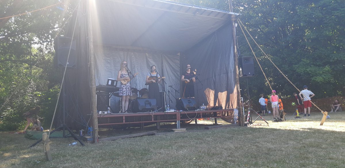 <a href="/Ukuleighties/">Ukuleighties</a> #clearviewcarnival2018 playing some 80s classics <a href="/CultureLPool/">Culture Liverpool</a> <a href="/UkuleleClubLive/">Ukulele Club</a>