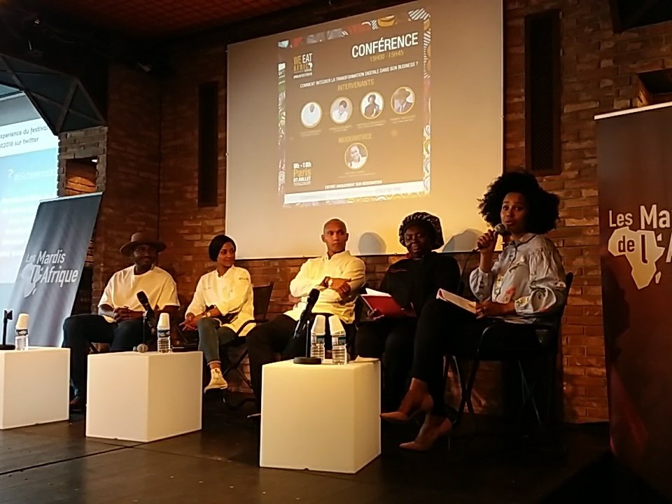 We_Eat_Africa's tweet photo. #weafest2018 5eme conférence : Comment intégrer la transformation digitale dans son business? #FannyMoulaye #PriscaGilbert #CocoReinarhz #NathalieBrigaud avec à la modération @Scheenadonia https://t.co/Y1sjZT6Iuc
