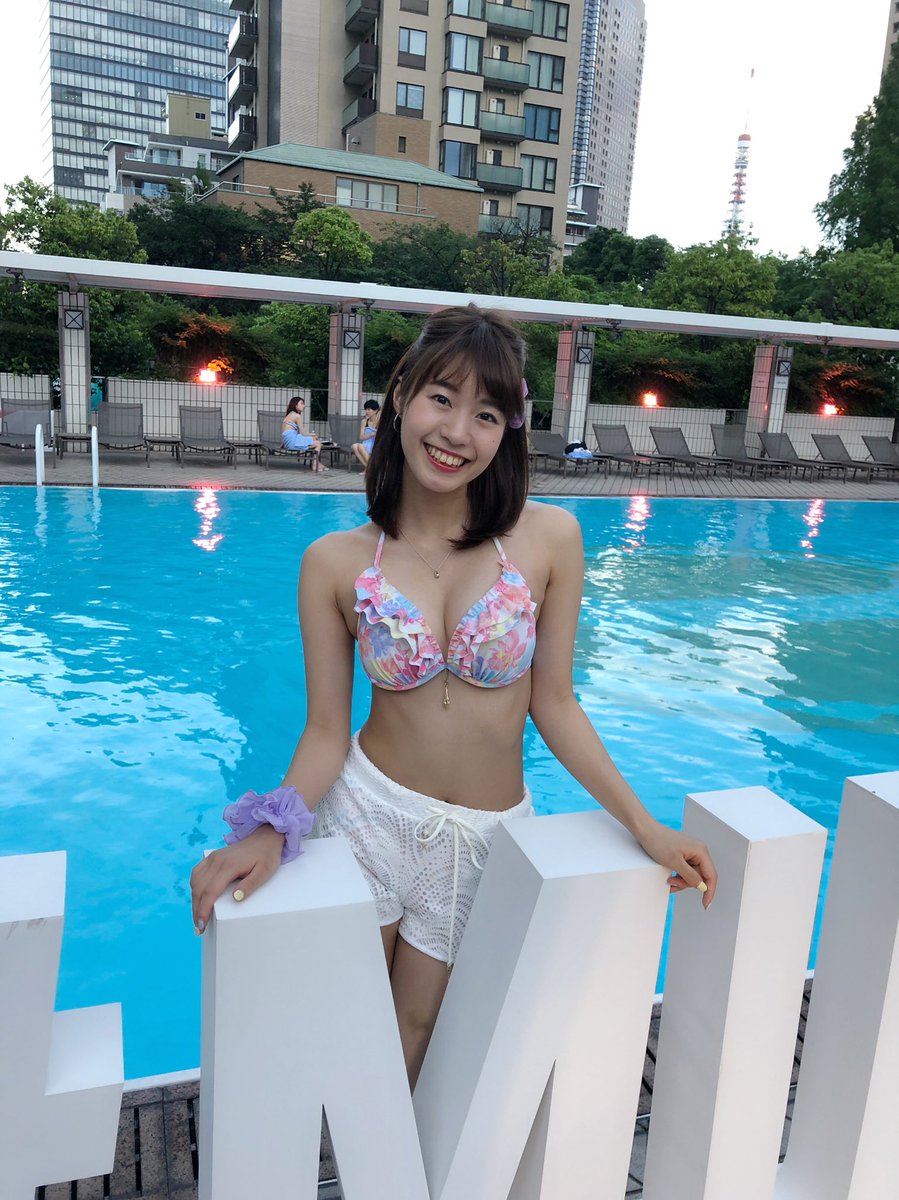 プール 女子 映えナイトプール女子会👙   @newotani_osaka #ホテル ...