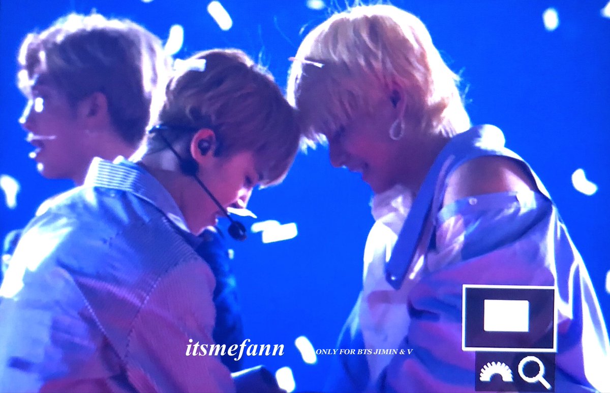 Preview👬
180707 SBS SUPER CONCERT IN TAIPEI 
#BTS #방탄소년단 
#JIMIN #지민 #V #뷔 #TAEHYUNG #태형 #구오즈 #95z 
<a href="/BTS_twt/">방탄소년단</a>
