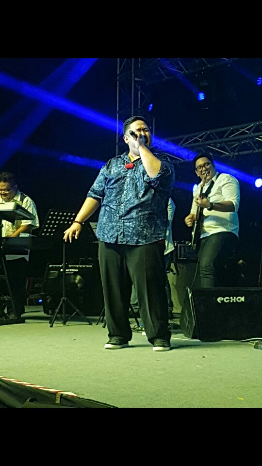 Pete Kallang, welcome to the stage...  #FirstPeopleParty