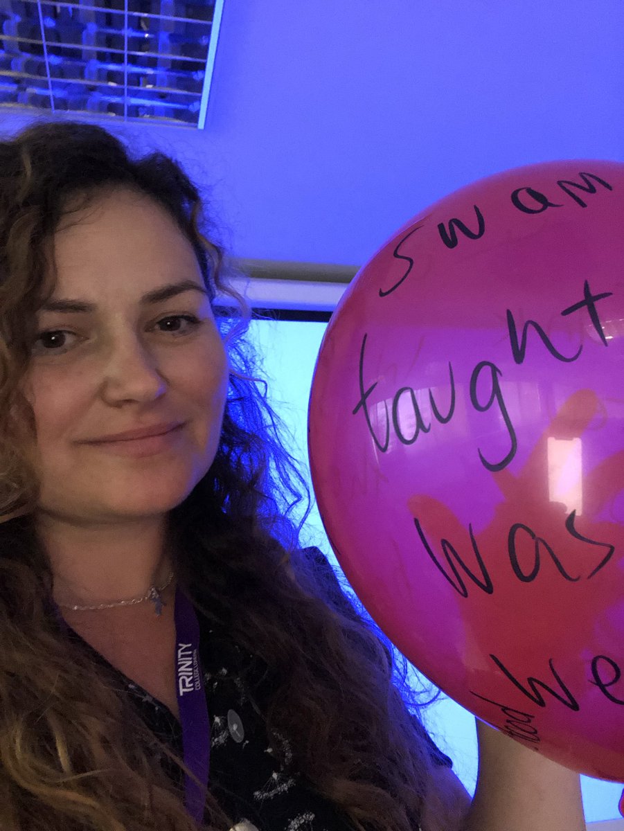 rc_vlucuta's tweet image. #Natecla #makethemlaugh
#grammarfun amazing buzz