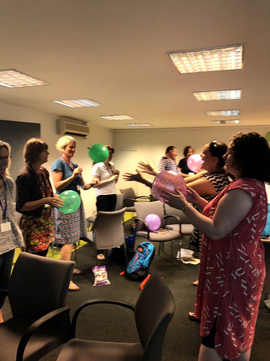 rc_vlucuta's tweet image. #Natecla #makethemlaugh
#grammarfun amazing buzz