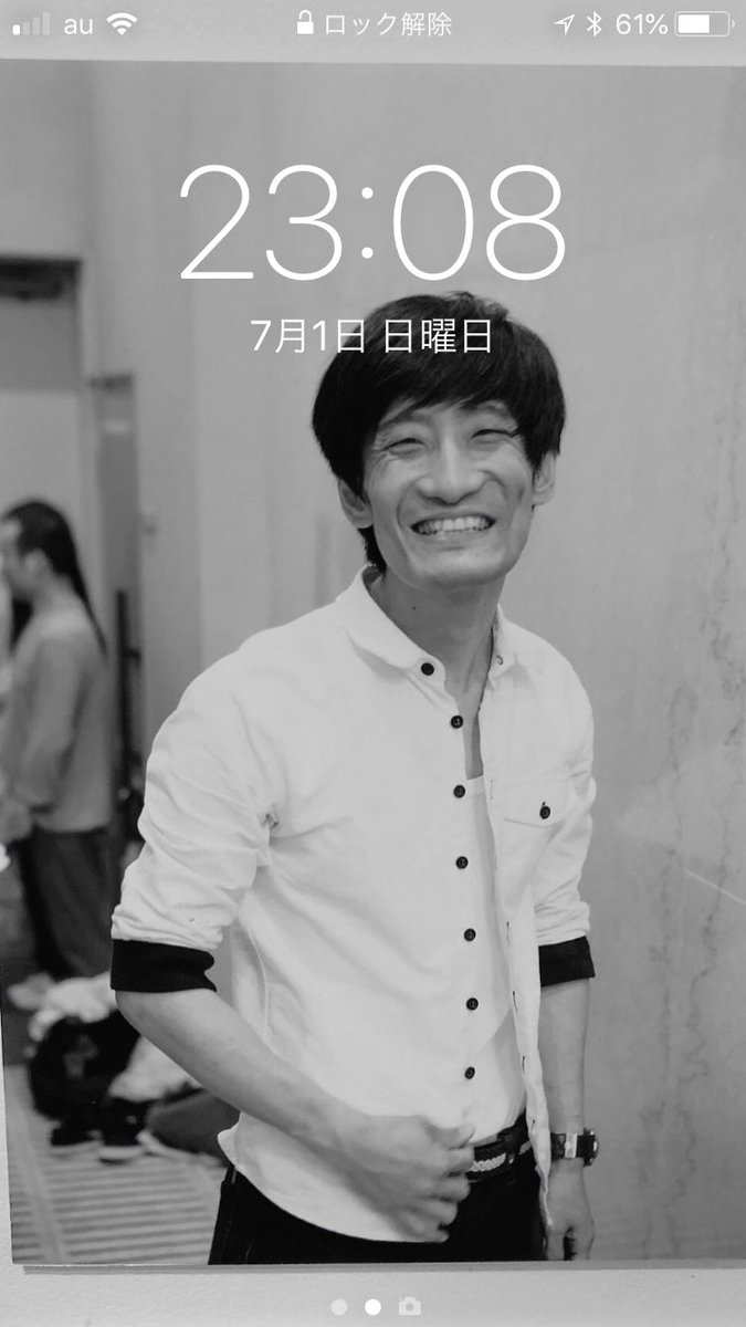 1日ニュークレープありがとうございました。ヘトヘトですが、単独二公演の方が絶対疲れる。お越しのお客様、お手伝いの男SP、ゲストの皆様ありがとうございました。
画像は今の待ち受けになってる今は亡き坂巻。