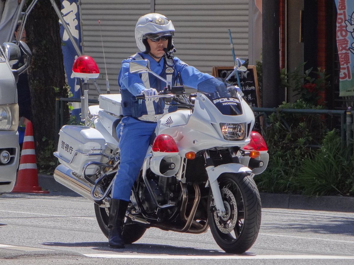 RyotoRESCUE's tweet photo. ココ最近の収穫
1枚目 所轄白バイ
2枚目 東京湾岸PS事故処理車
3枚目 巣鴨PS事故処理車
4枚目 警視119 https://t.co/C8ElBfxFAy