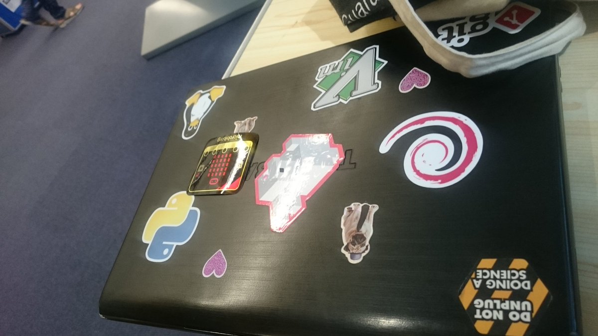 hackmakecode tweet media